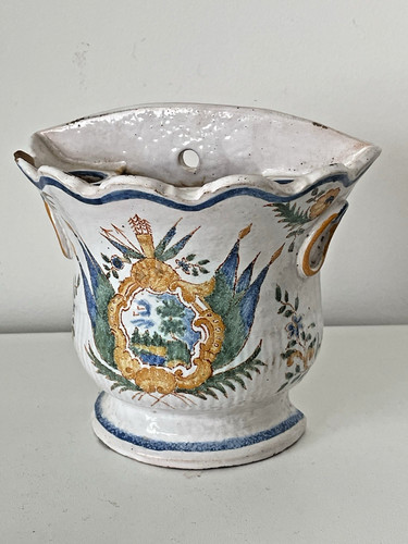 Pique fleurs 18ième - , faience