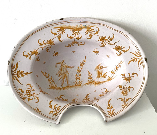 Plat barbe faïence de - plat, à