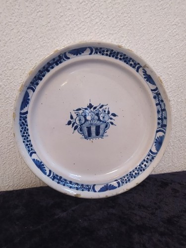 Assiette creuse décoré un - assiette,